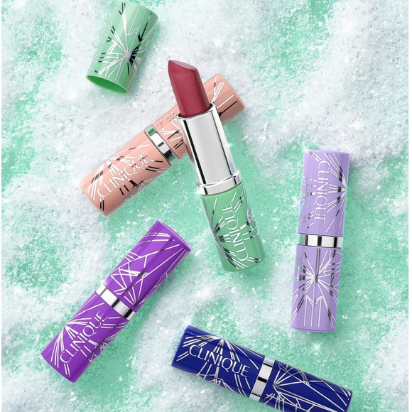 Clinique Pop Lip Colour Primer Lipstick in Bare Cherry Mocha Berry Plum Gift Set - Picture 2 of 5